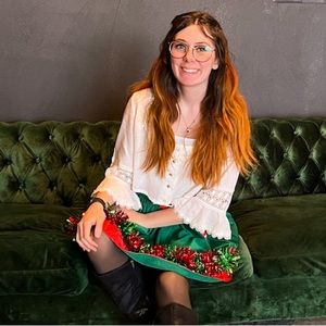 Meet your Posher, Elaine